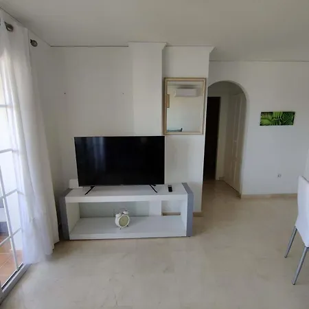 Apartment Con Piscina 1 *
